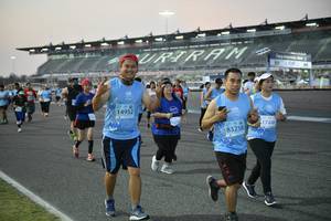 BIB: 53237, 5321, 52772, 51221
                            <button type="button" onclick="openModal(10464644)" class="btn btn-primary btn-sm float-right btn-popup" data-toggle="modal" data-target=".modal-high-quality">
                        <i class="fas fa-shopping-cart"></i> Add to Cart
                    </button>
                                            <button type="button" onclick="isThisMe(10464644, true)" class="btn btn-success btn-sm float-right btn-popup btn-isme hidden" data-toggle="tooltip" data-placement="bottom" title="นี่คือรูปของคุณใช่ไหม คลิกที่นี่เพื่อเอาเข้าอัลบั้ม">
                        <i class="fas fa-plus"></i> Add to album
                    </button>
                    <button type="button" onclick="isThisMe(10464644, false)" class="btn btn-warning btn-sm float-right btn-popup btn-isnotme hidden">
                        <i class="fas fa-ban"></i> Remove from album
                    </button>